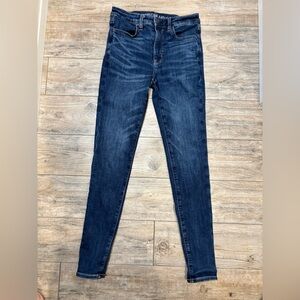 American Eagle Woman’s Blue Jeans Size 6 Long